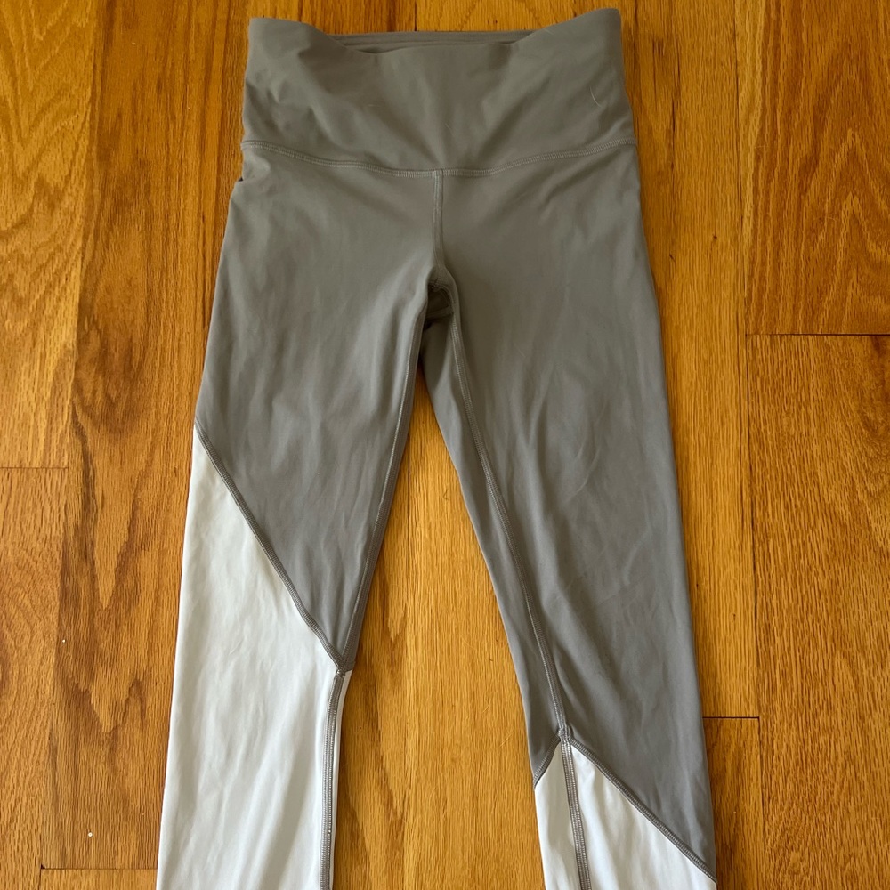 Lululemon colorblock leggings size 4